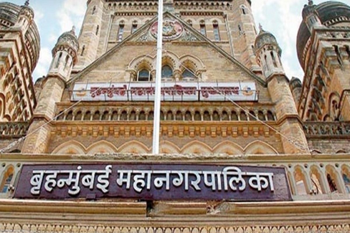 More than 500  shops get notices over Marathi name boards