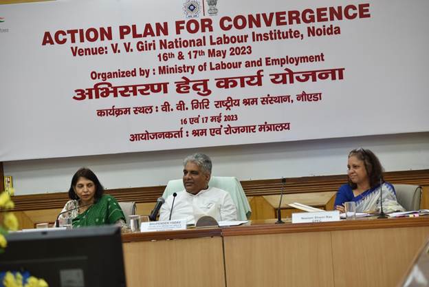 Shri-Bhupender-Yadav-was-presiding-over-the-concluding-session-of-a-two-days’-event-organized-on-16th-and-17th-May-at-V.V-.-Giri-National-Labour-Institute-,-Noida.-Karma-Global