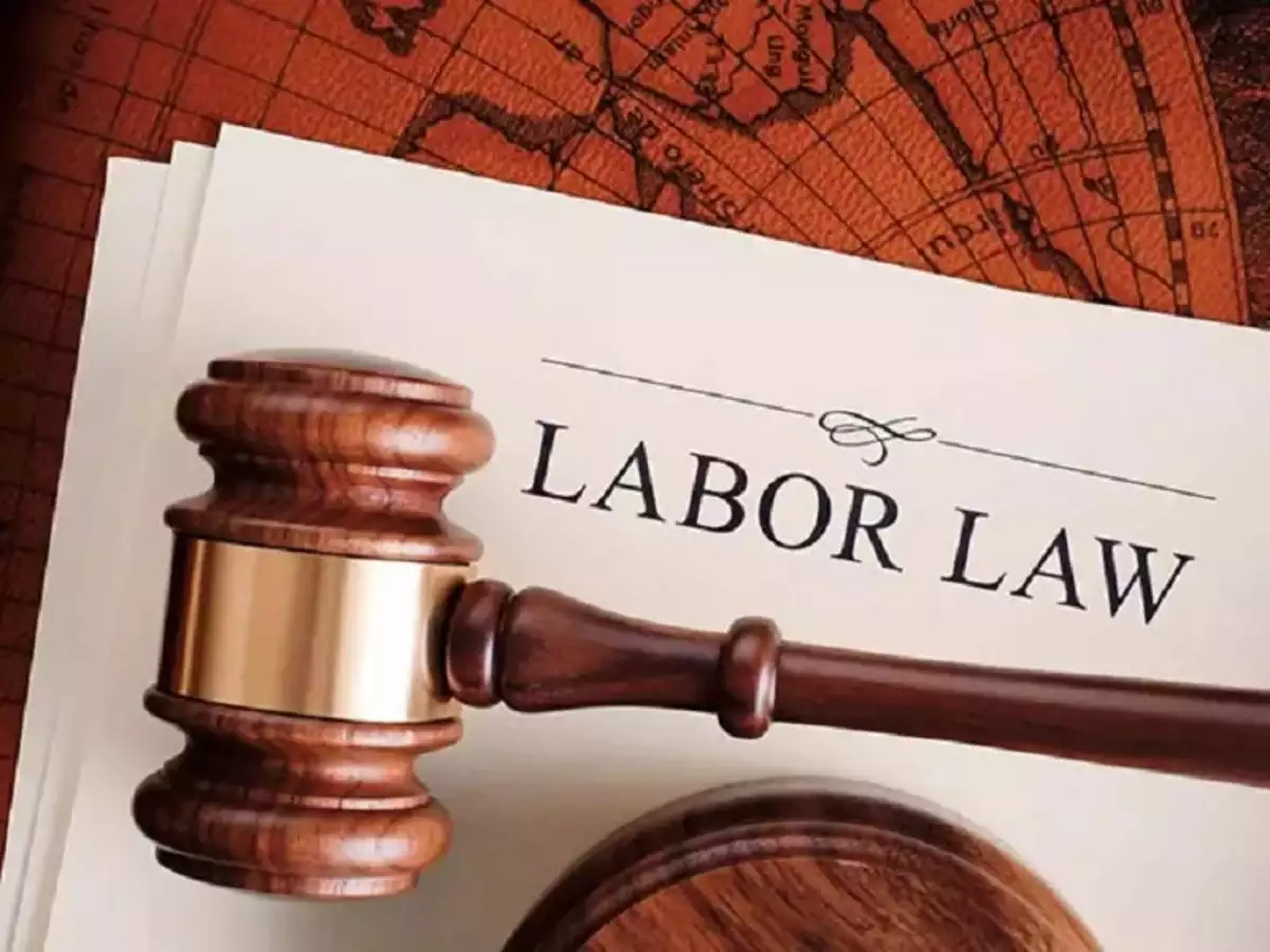 Examining the Shift: Arbitrary Dismissals and Compensation in the UAE Labour Law - Karma Global